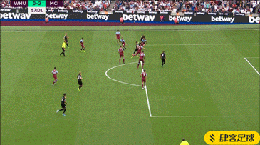 伤愈归来！阿方索·戴维斯时隔262天后重回拜仁大名单