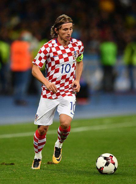 再见！大连外援社媒发文自宣离队，曾效力阿贾克斯，两队友送祝福