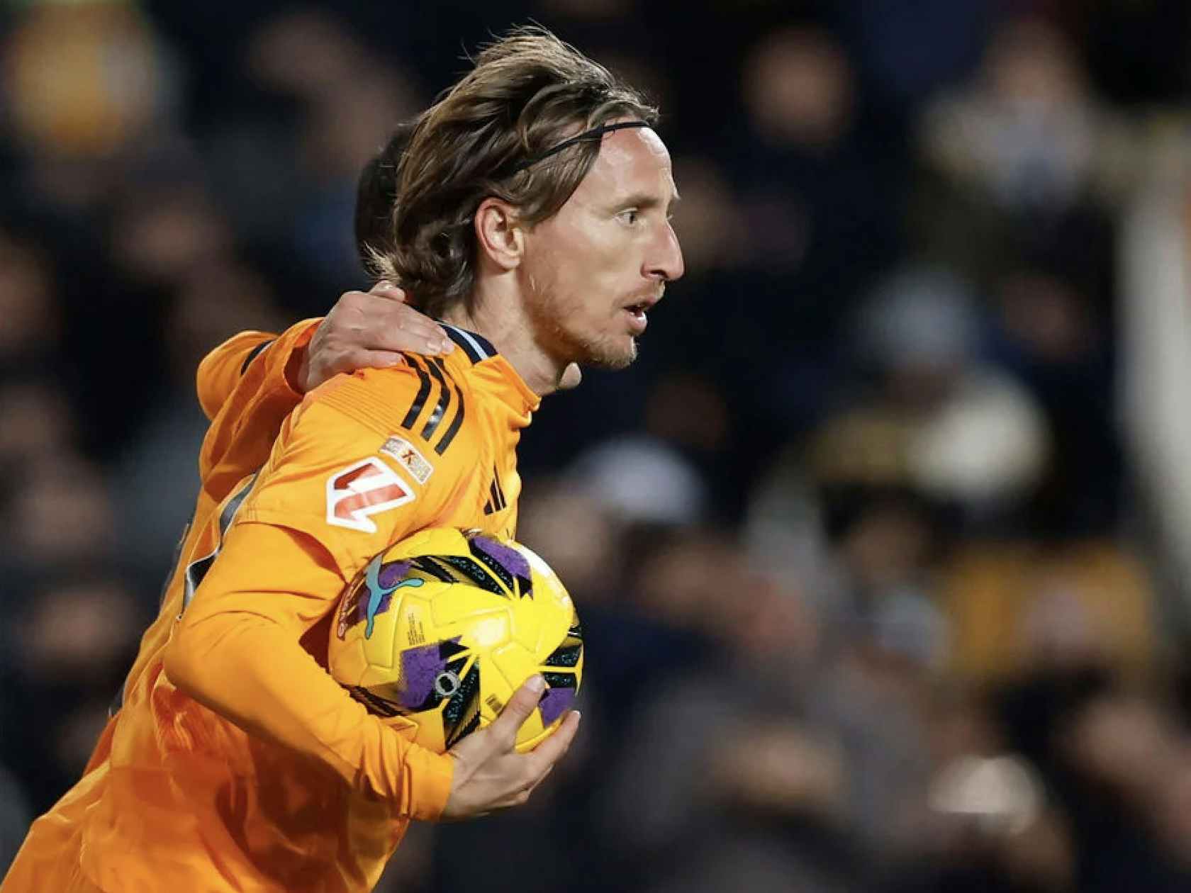 每体：拜仁巴萨有意霍村前锋阿斯拉尼，转会费不超过2500万欧