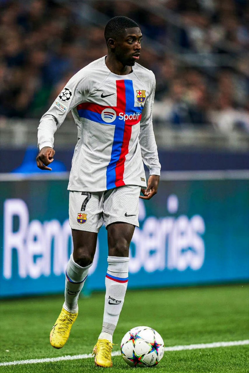 渝媒介绍重庆铜梁龙冲超庆典：也是新股东形象的首次集中展示