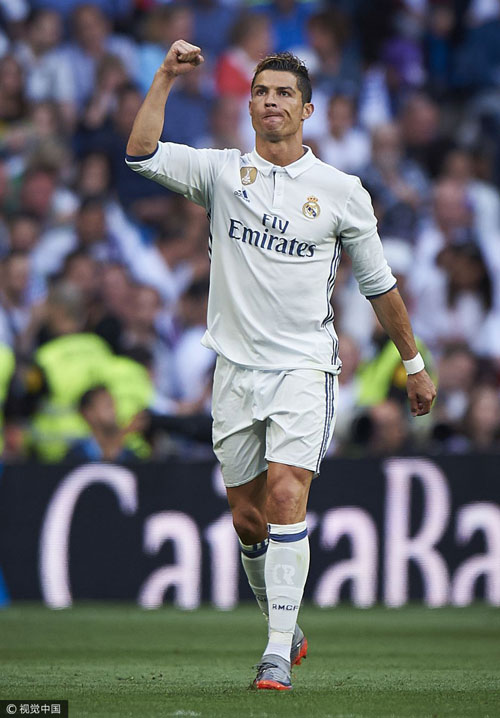 记者：巴萨有意埃及17岁前锋阿卜杜勒卡里姆，并已采取行动